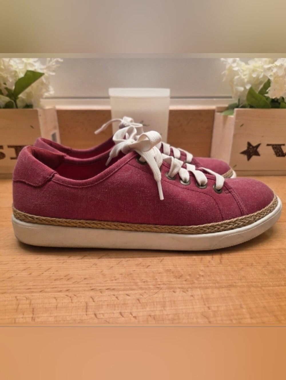 Vionic Hattie Espadrille Sneakers Washed Red Canvas Shoes Women's Size 7.5